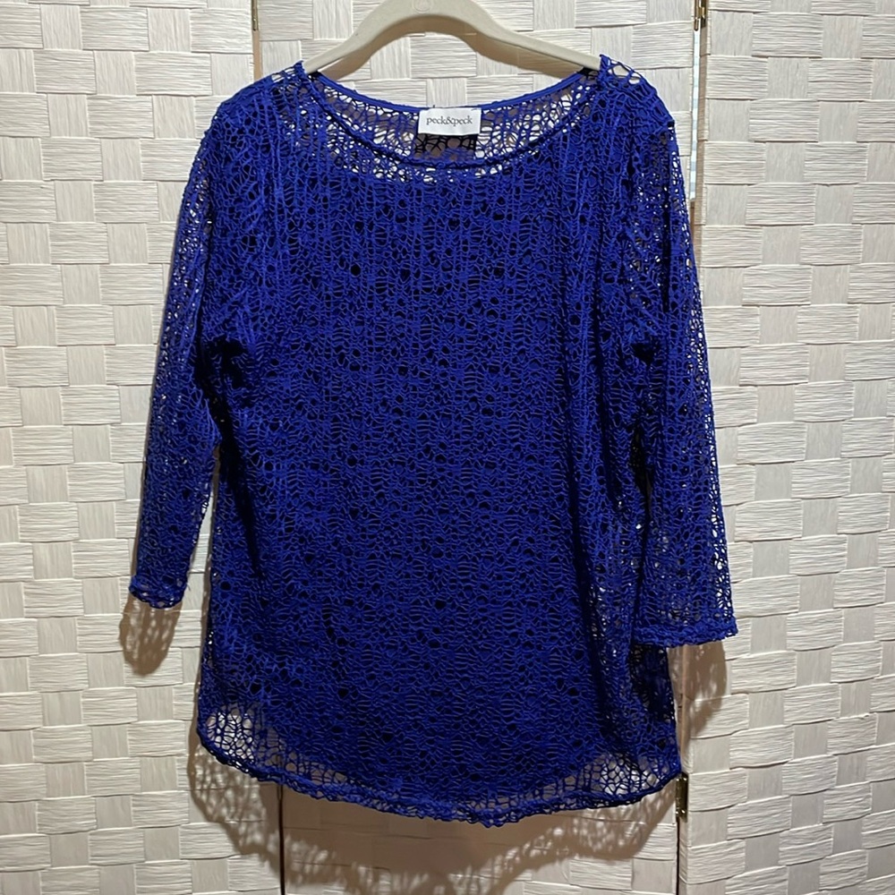 Peck and peck boutique knit shirt royal blue size Large women.